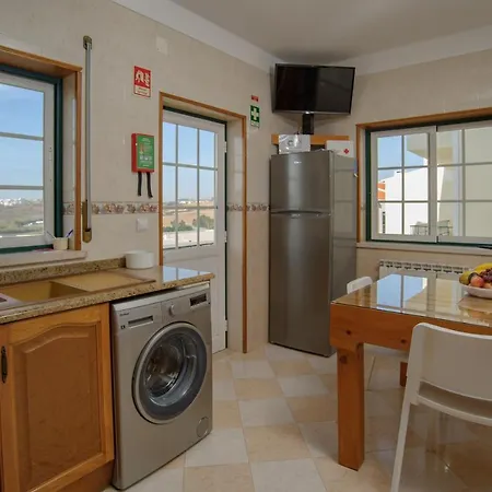 Holiday home Rex Surf House Areia Branca